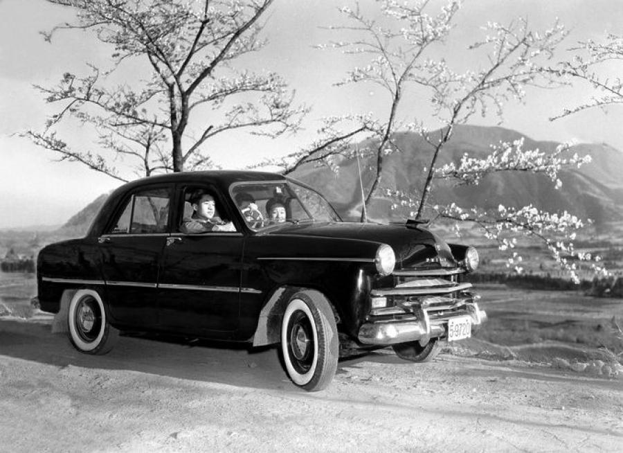  Prince Sedan 1952 года  (фото 1 из 4)